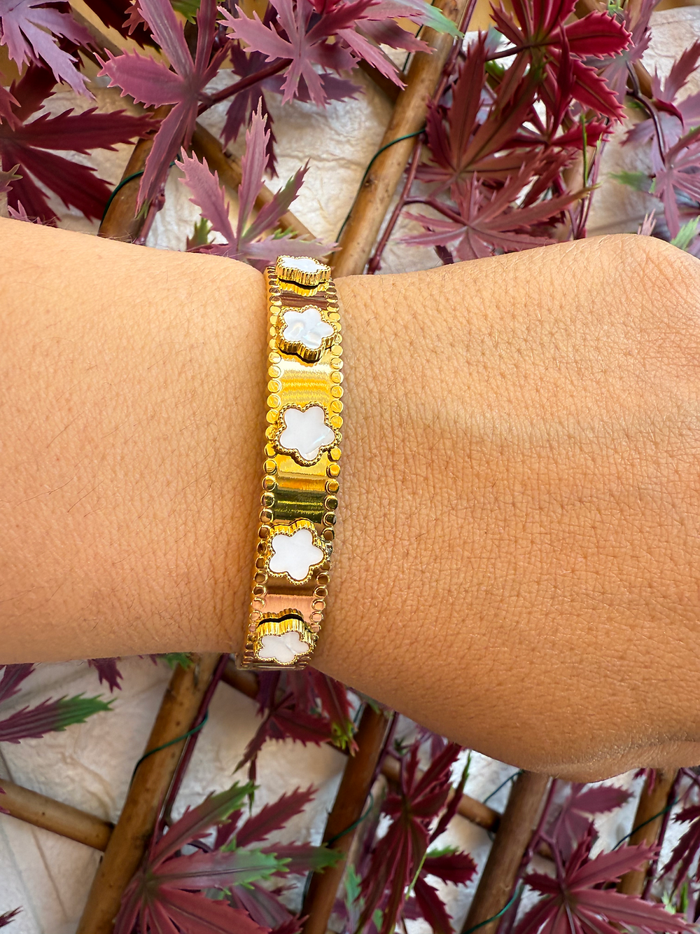 Bracciale rigido fiorellini