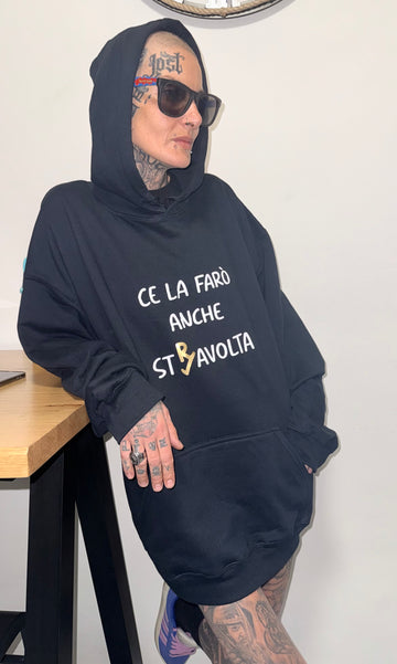 Felpa stravolta cappuccio