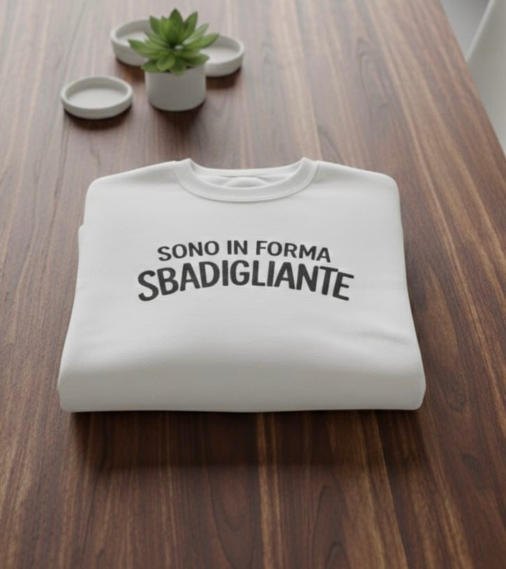 Felpa forma sbadigliante