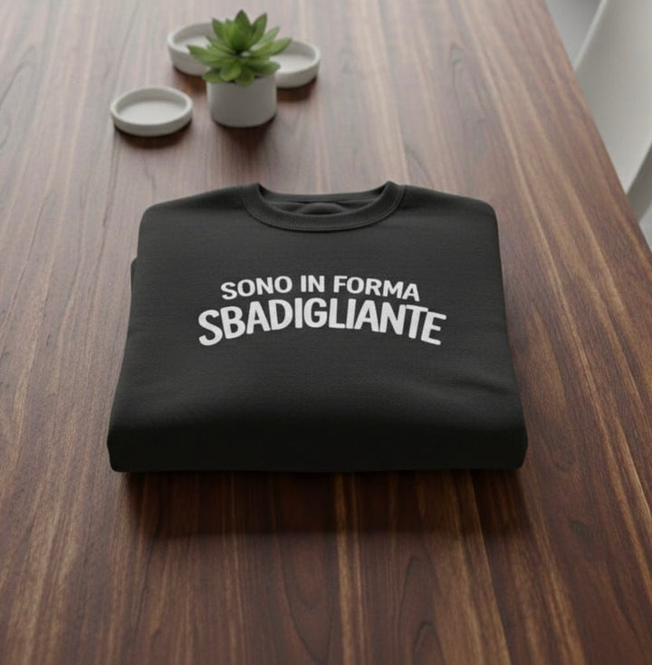 Felpa forma sbadigliante