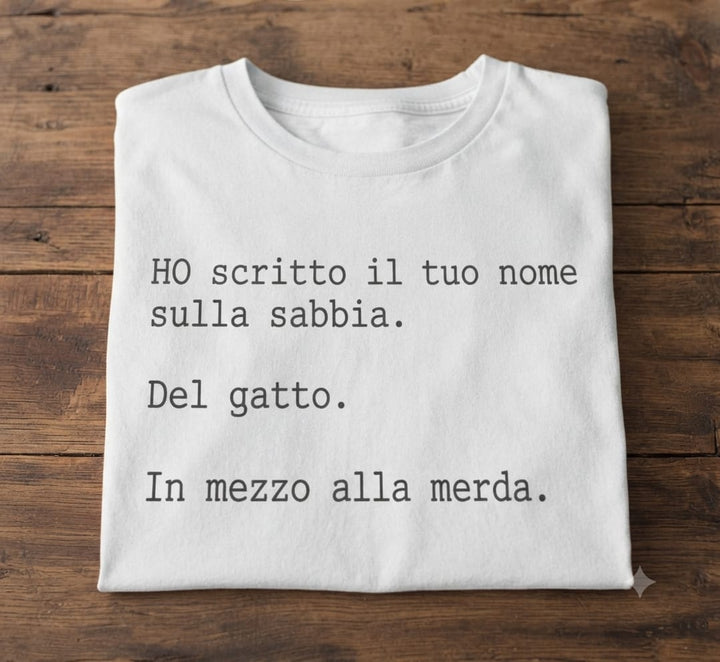T-shirt nome sulla sabbia