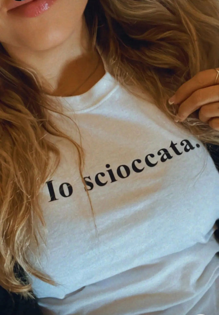 T-shirt io scioccata