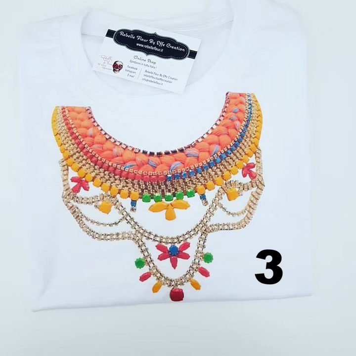 T-shirt collana