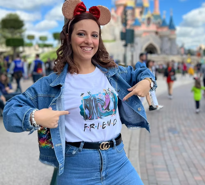 T-shirt Friends villains 4 personaggi