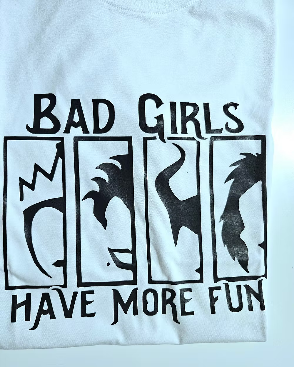 T-shirt Bad girls
