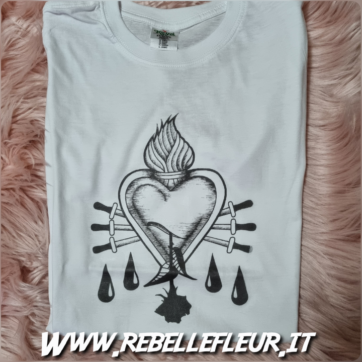 T-shirt cuore sacro