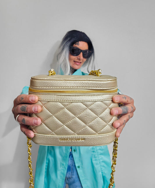 Beauty bag golden 💛