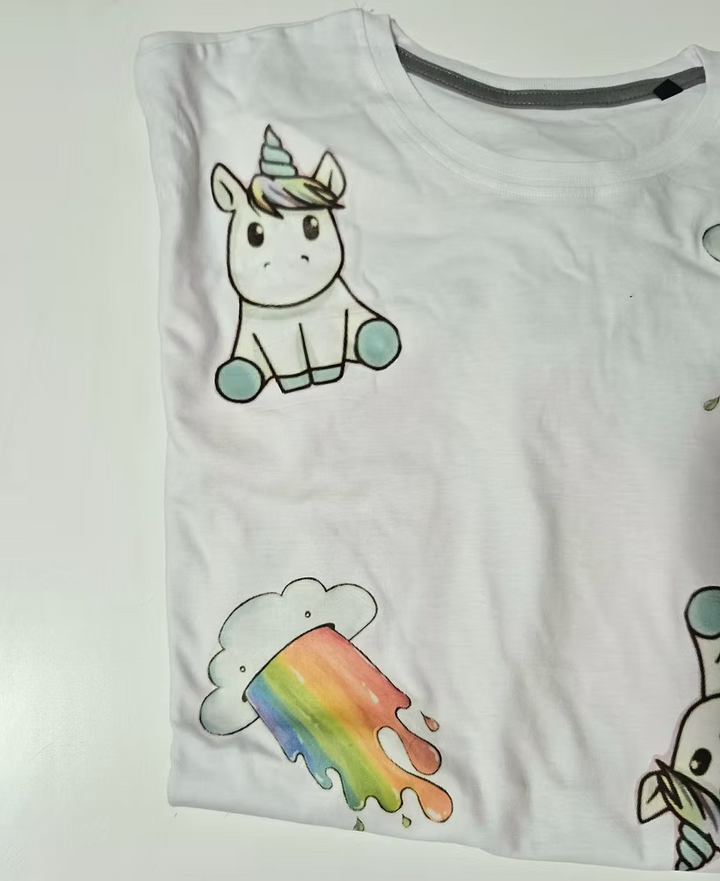 T-shirt unicorni arcobaleno