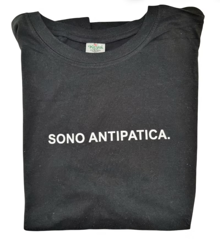 T-shirt sono antipatica