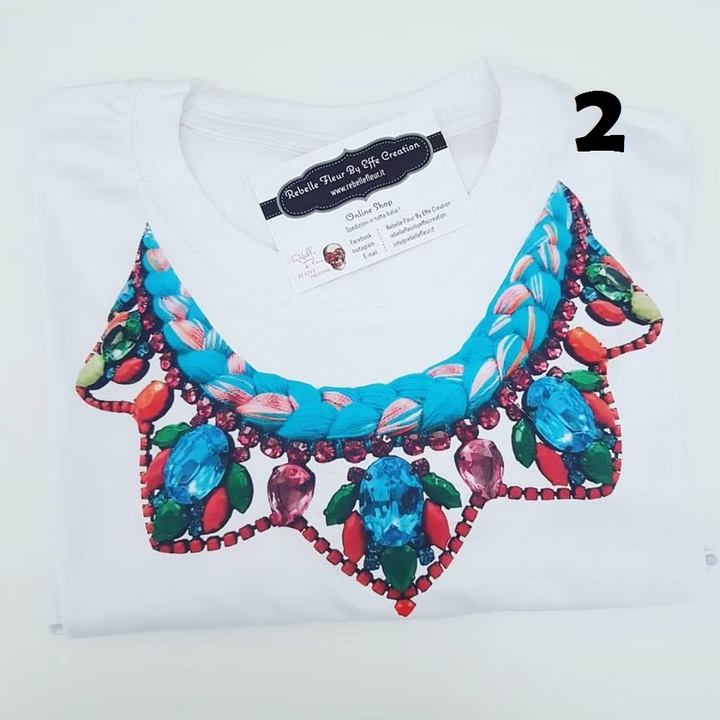 T-shirt collana
