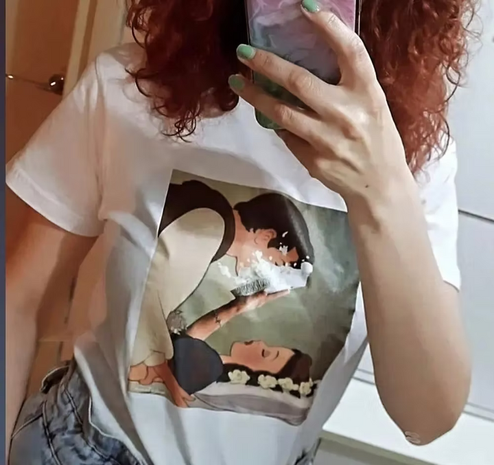 T-shirt torta in faccia