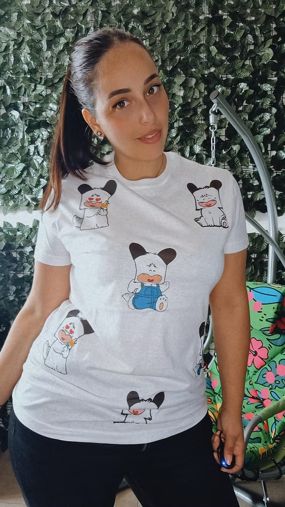 T-shirt spank