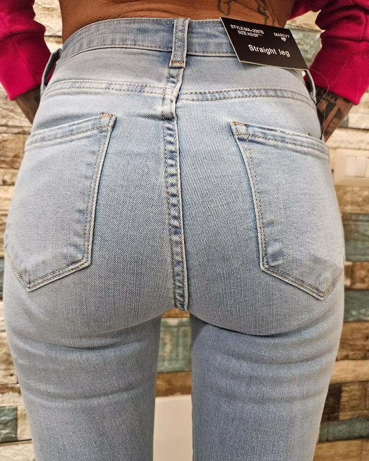 Jeans con spacchetti TAGLIA XS