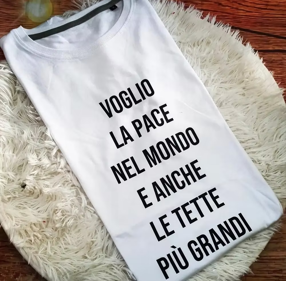 T-shirt con scritta a scelta