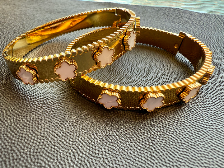Bracciale rigido fiorellini